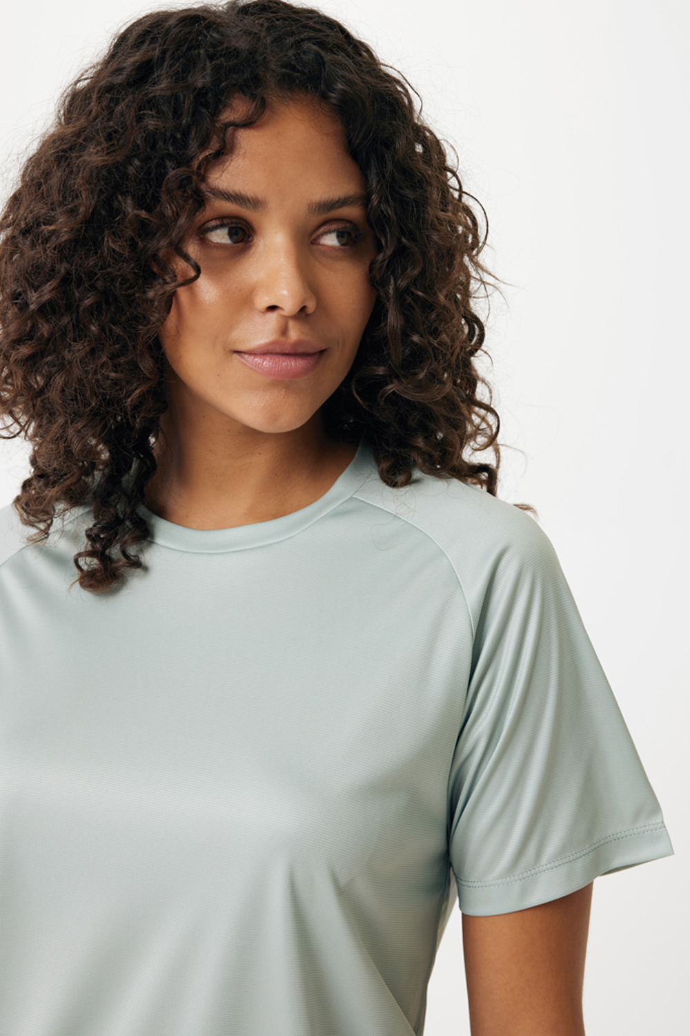 Спортивная футболка Iqoniq Tikal из переработанного полиэстера AWARE™, унисекс, 150 г/м²-7