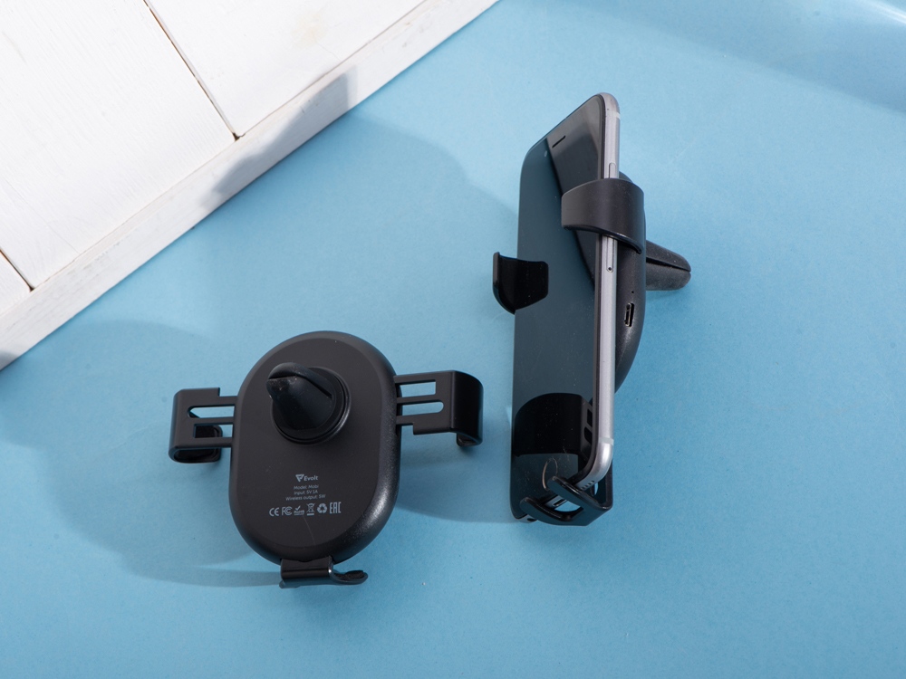 Автомобильное беспроводное зарядное устройство Mobi, 5 Вт, черный-9