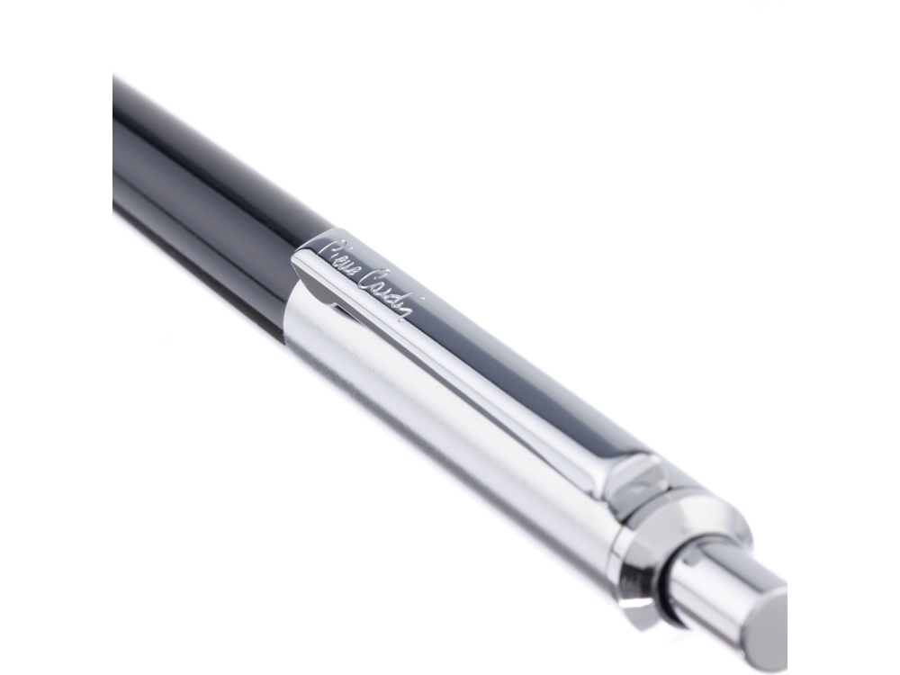 Ручка шариковая Pierre Cardin EASY. Цвет - черный и серебристый. Упаковка Е-3