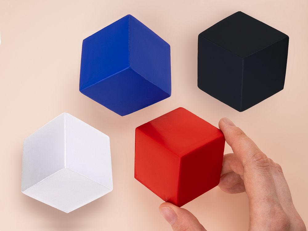 Антистресс «Кубик», красный-3