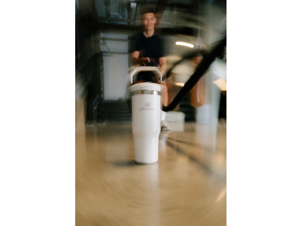 Stanley 890 мл IceFlow™ стакан с откидной соломинкой - Матовый белый-3