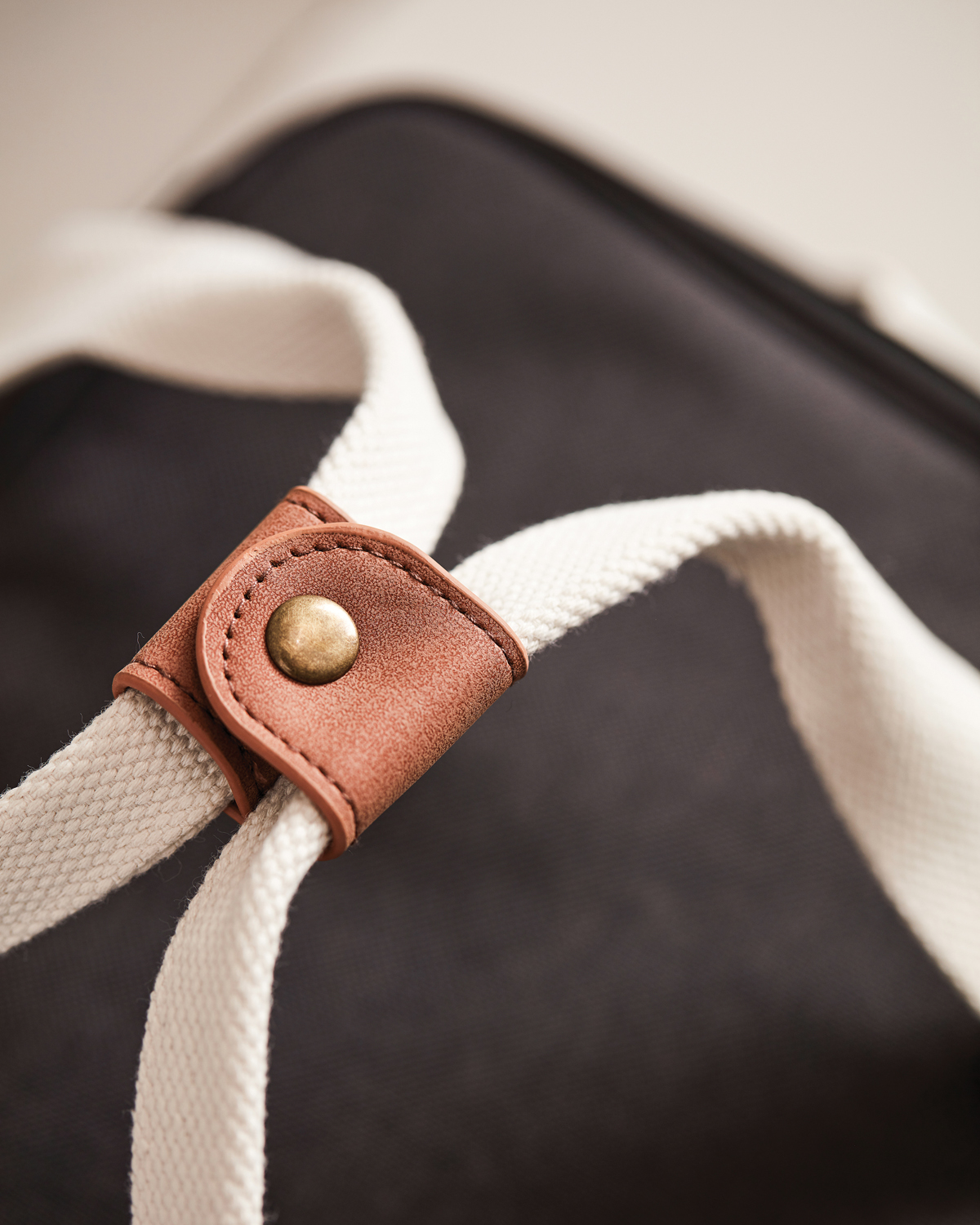 Городская сумка-холодильник VINGA Sortino из rPET-11