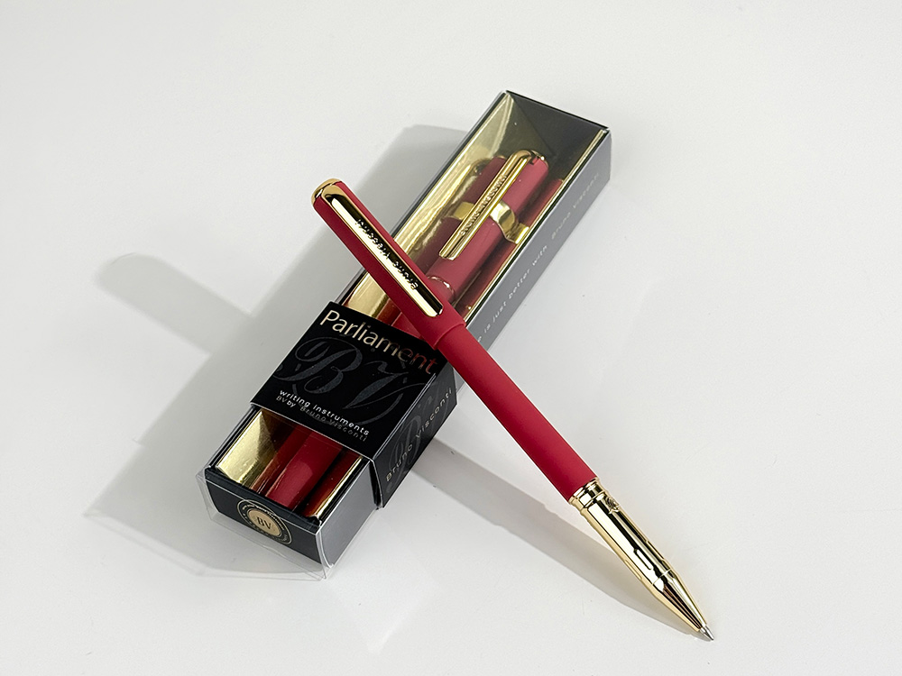 Ручка пластиковая шариковая Parliament, 0,7 мм, синие чернила, красный/золотистый-4