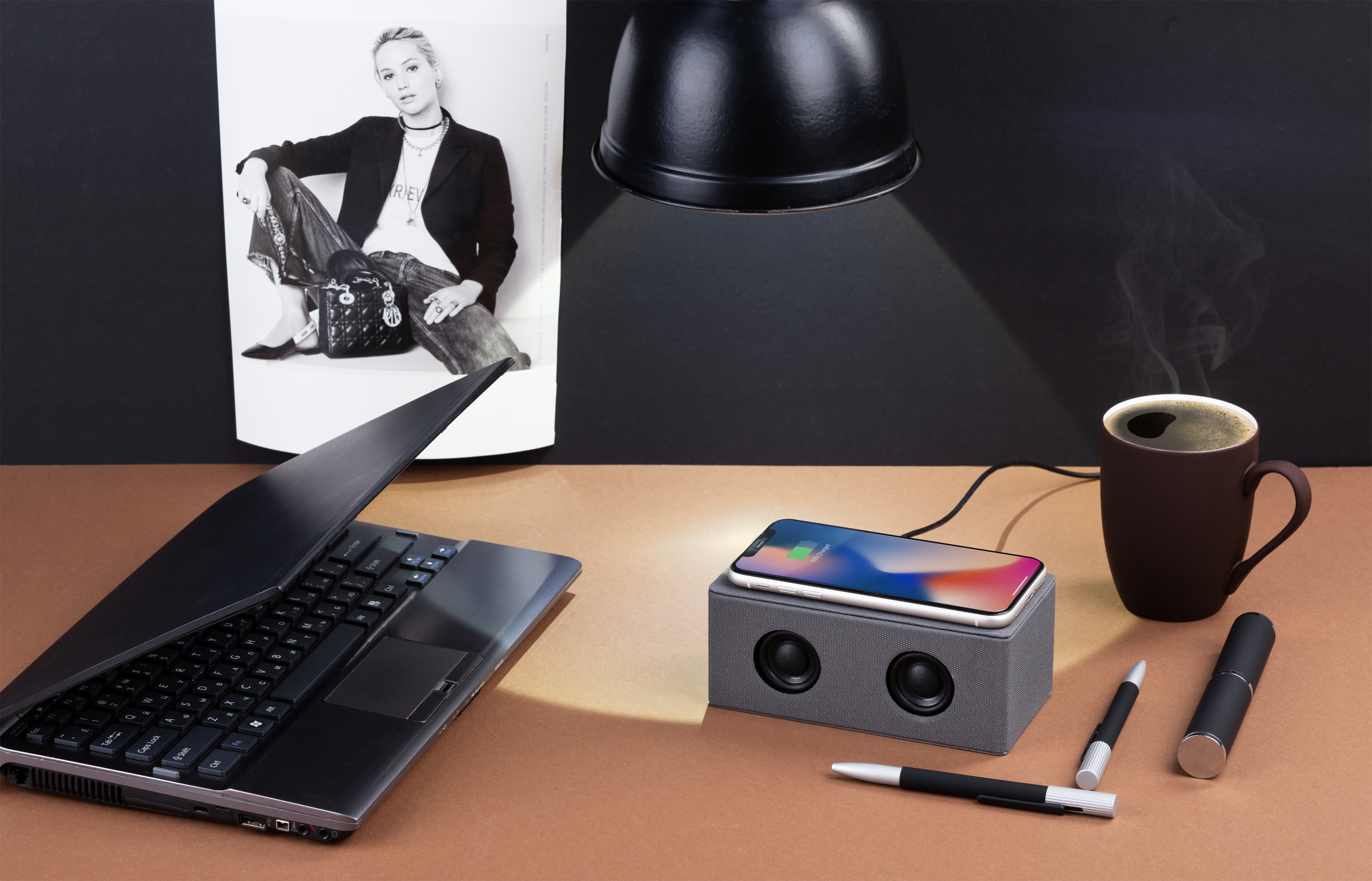 Bluetooth колонка "Cool Gray" с двумя динамиками (2х3Вт) и беспроводным зарядным устройством, переработанный пластик (RPET)-4