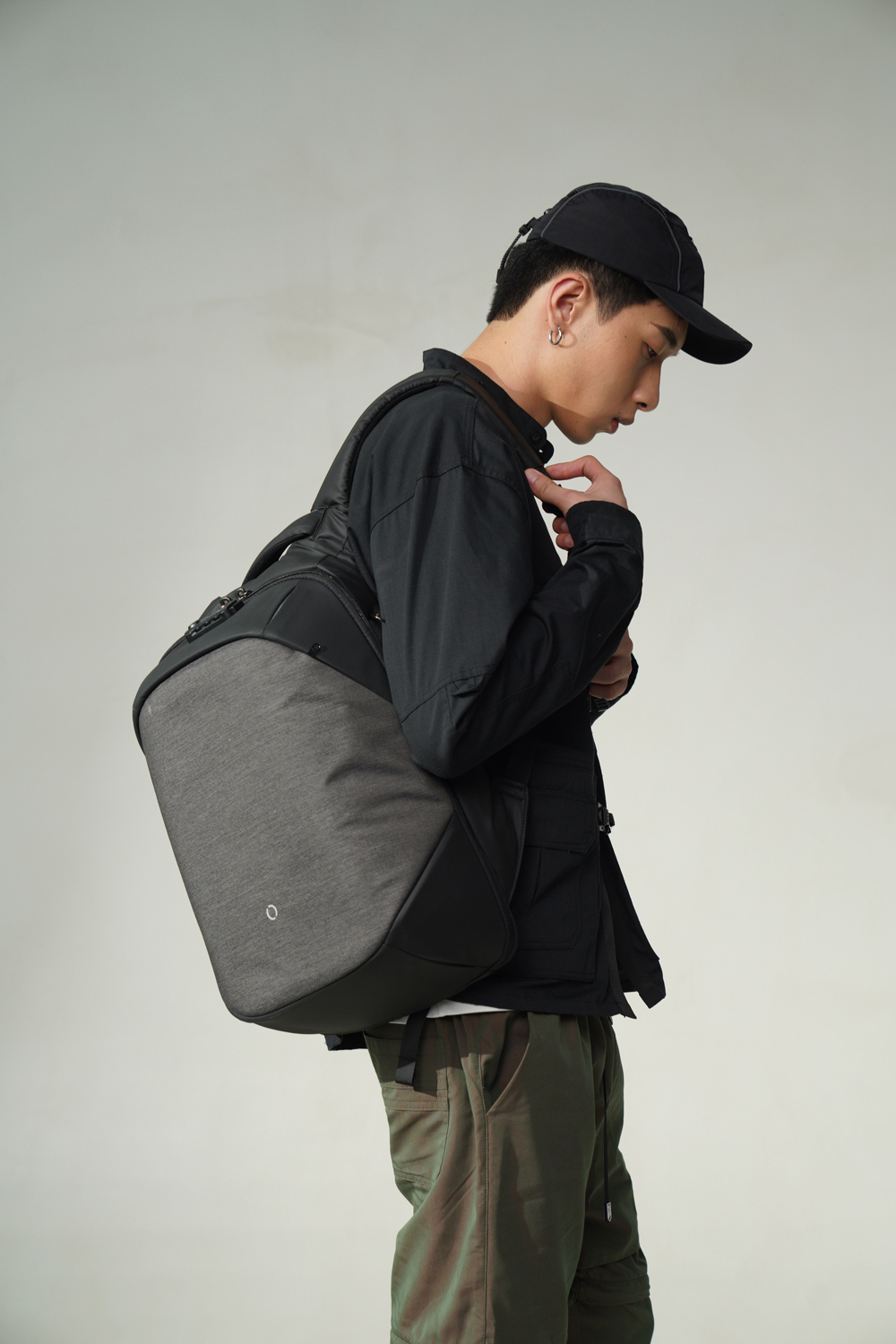 Рюкзак KORIN ClickPack 46х34х16 см, черный-19