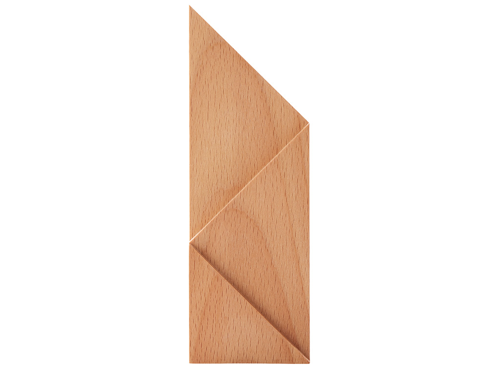 Награда из бука Monolith-1