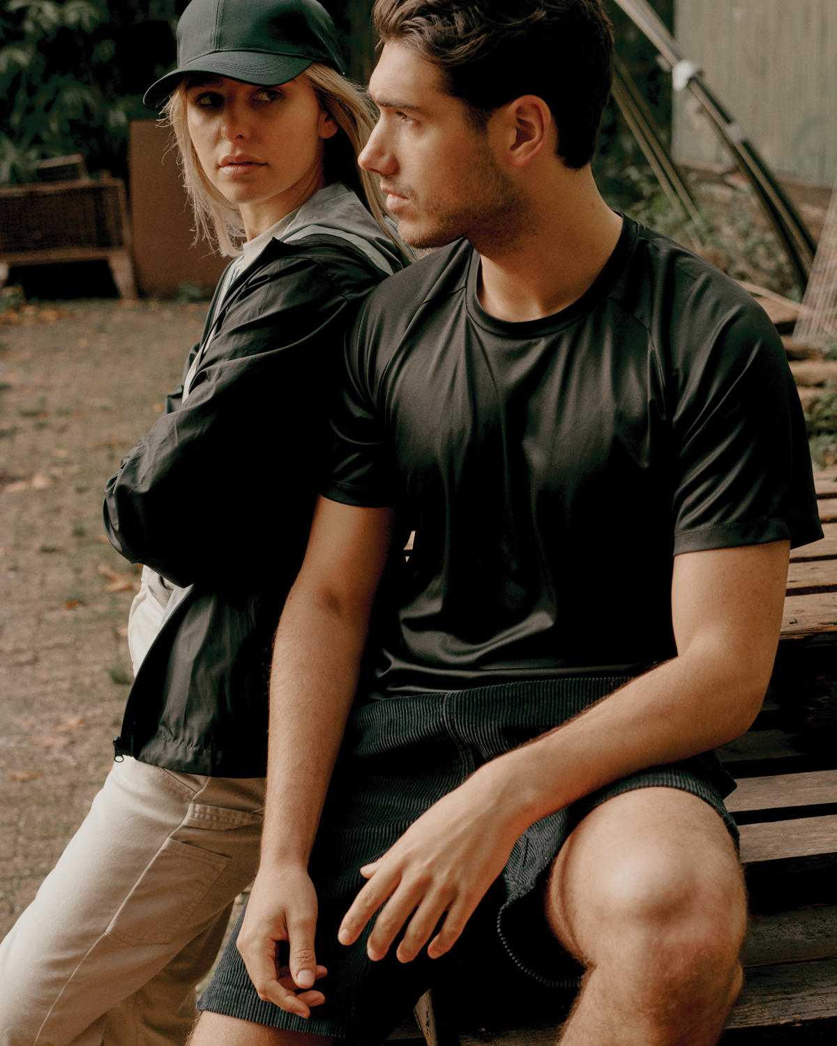 Ветровка Iqoniq Logan из переработанного полиэстера AWARE™, унисекс, 70 г/м²-6