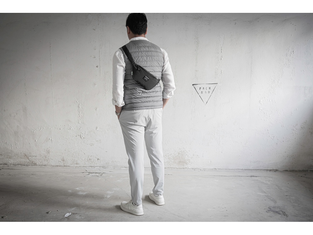 Универсальная водостойкая сумка на пояс Bumble из переработанного пластика, черный-8