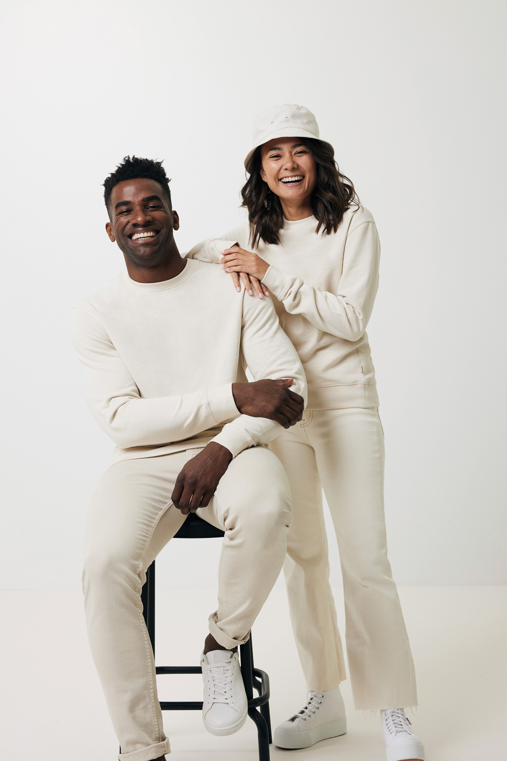 Свитшот Iqoniq Denali из переработанного неокрашенного хлопка, унисекс, 340 г/м²-59