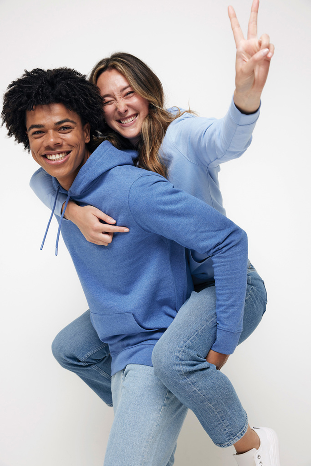 Худи Iqoniq Torres из переработанного неокрашенного хлопка, унисекс, 340 г/м²-4