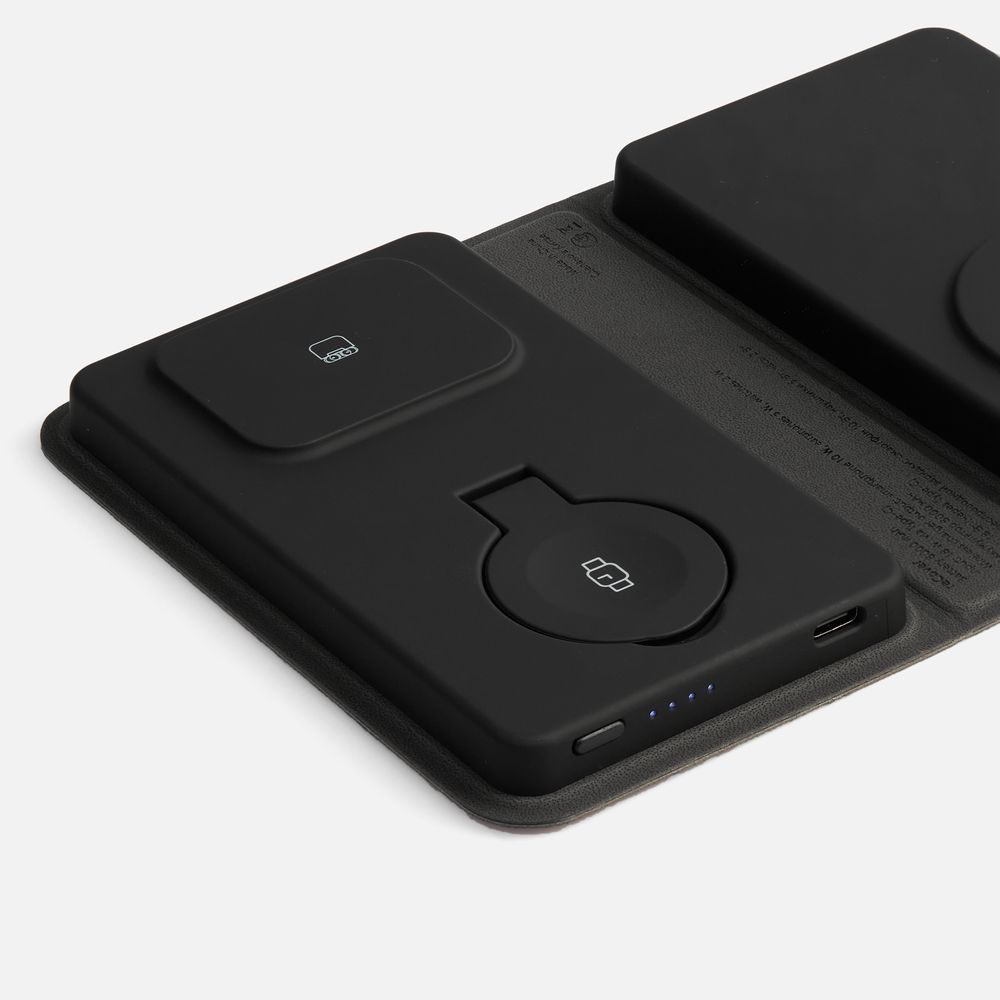 Внешний аккумулятор с беспроводной зарядкой reCover 8000 мАч, черный-2