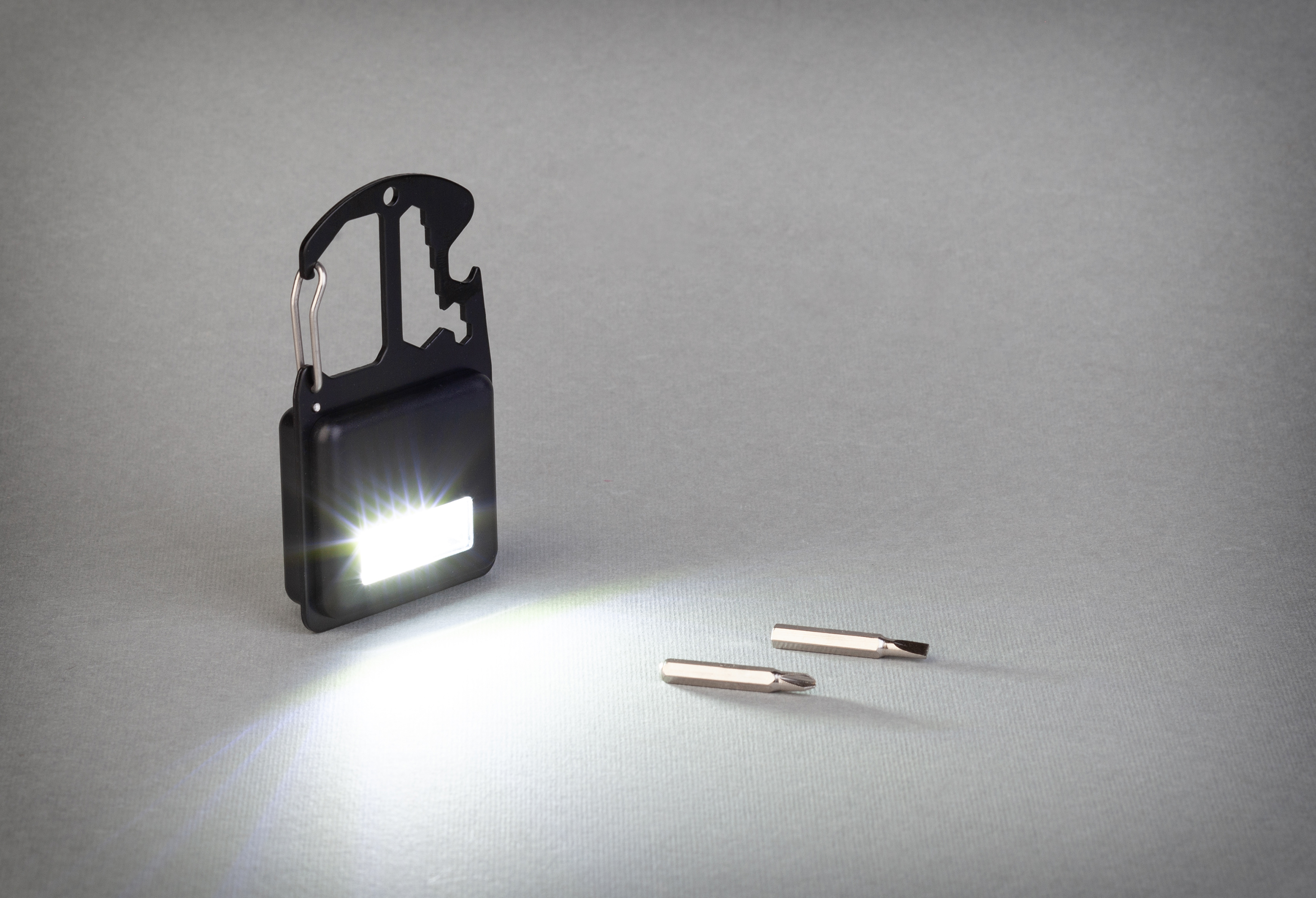 Брелок-мультитул-фонарь "Multy"-3