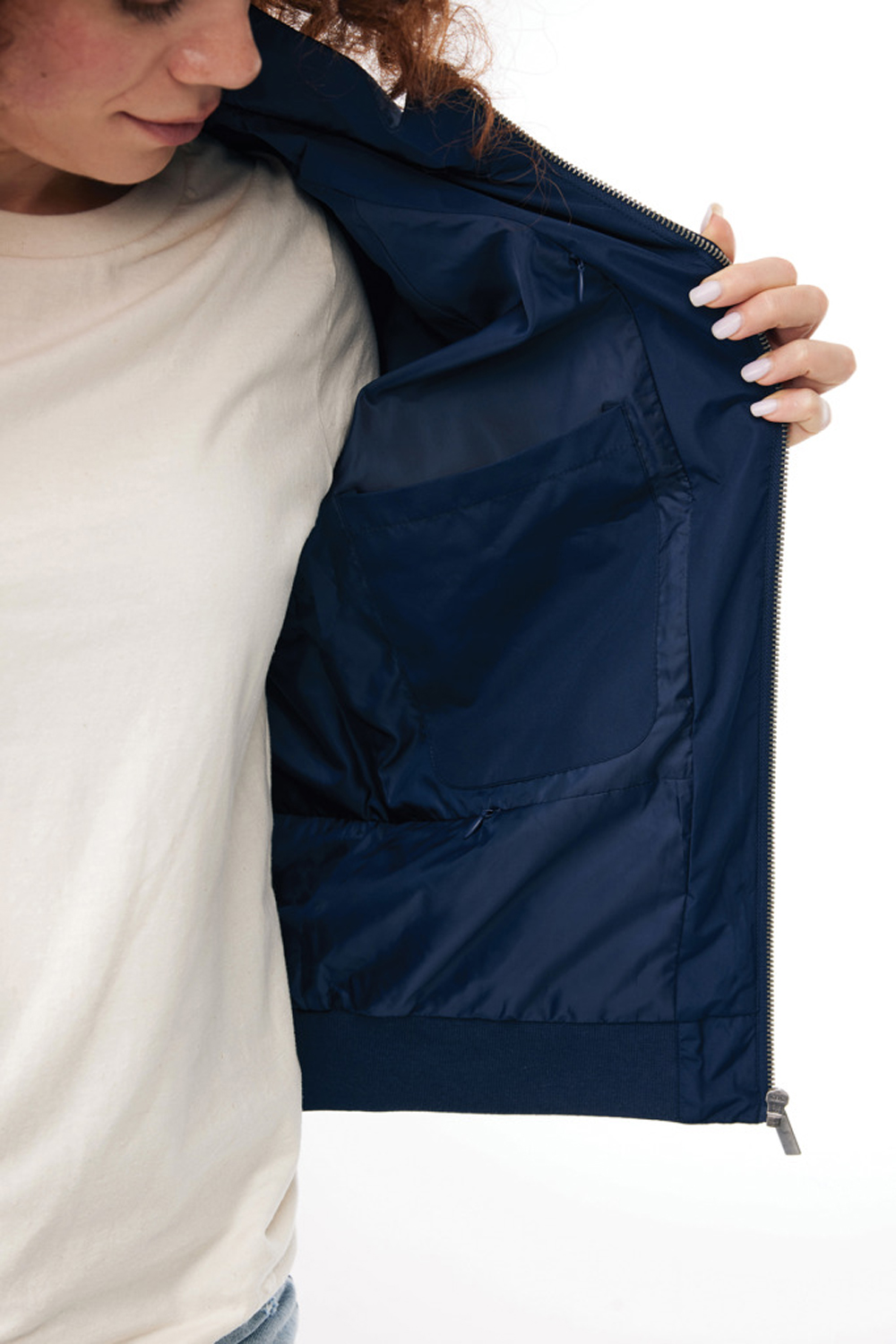 Куртка Iqoniq Odin из переработанного полиэстера-13