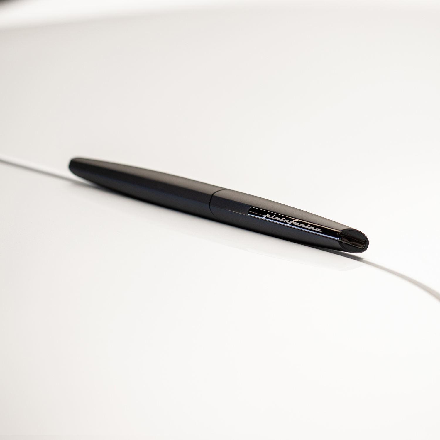 Перьевая ручка PININFARINA PF Two BLACK-3