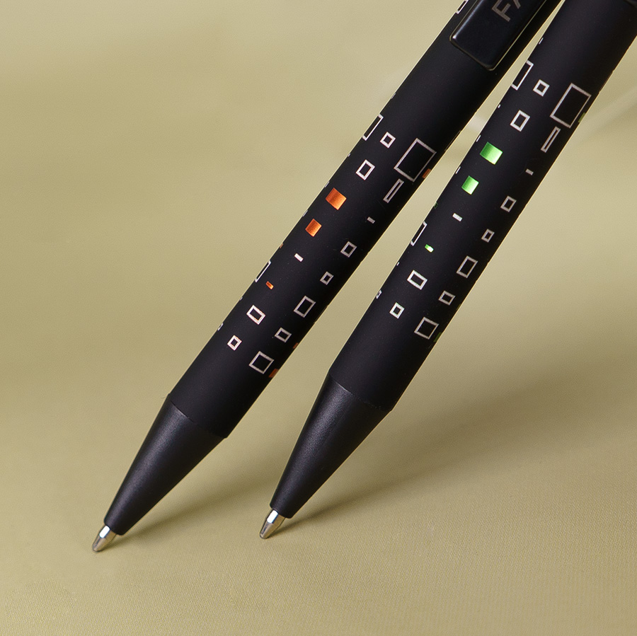 Ручка шариковая FACTOR BLACK со стилусом, черный, зеленый-4