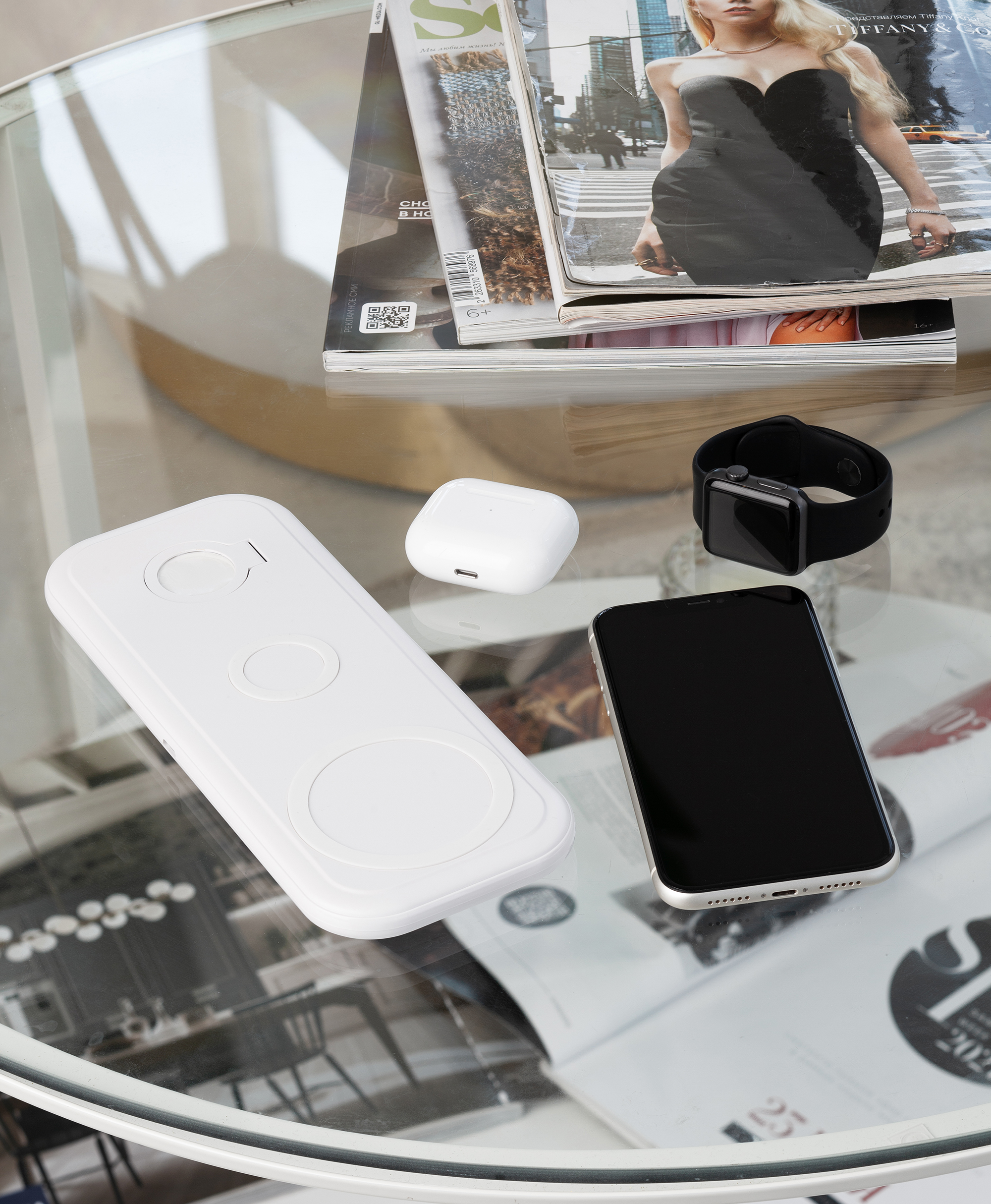 Настольная беспроводная (15W) зарядная станция "Snow Board" для смартфона, часов и наушников-6