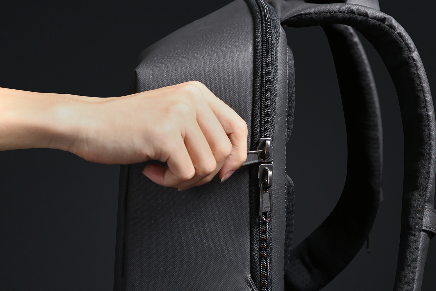 Рюкзак KORIN HiPack 43х33х16 см, черный-16