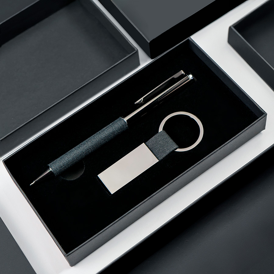 Набор ручка+ брелок COLLISION, черный/темно-серый, металл, пластик, картон, черный, темно-серый-6