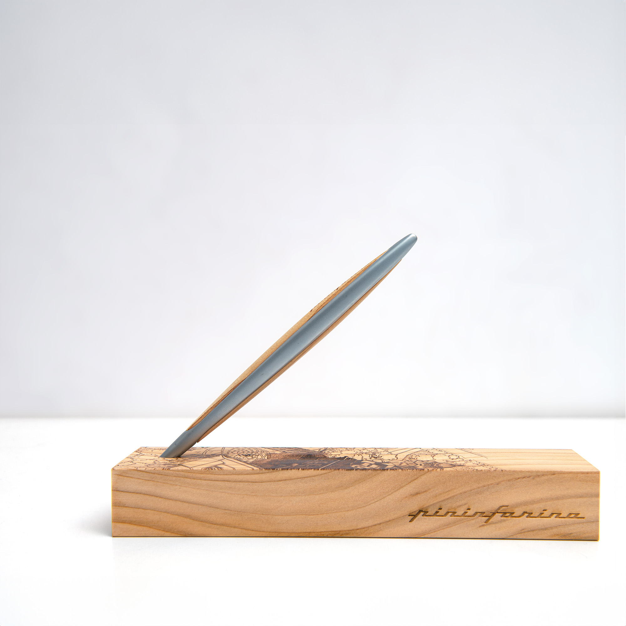 Вечная ручка Pininfarina Cambiano ITALIAN BEAUTY ROMA-2