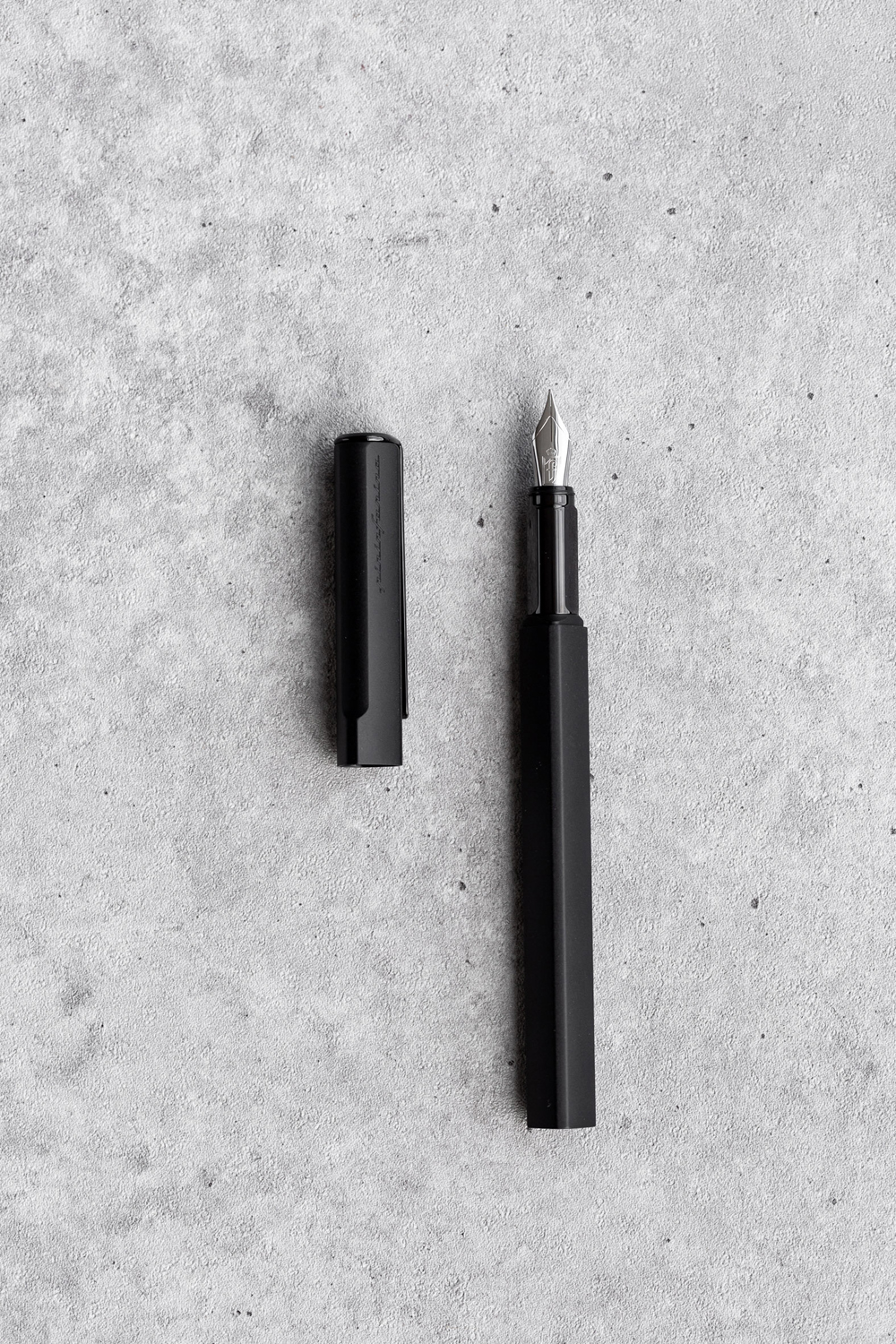 Перьевая ручка PININFARINA PF One BLACK-15