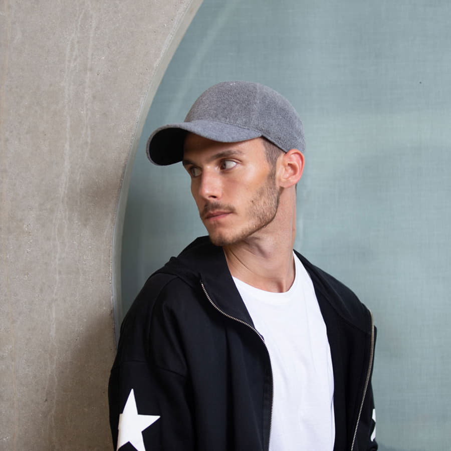 Бейсболка UNI-CAP POLARFLEECE, без панелей и швов, без застежки, серый-1