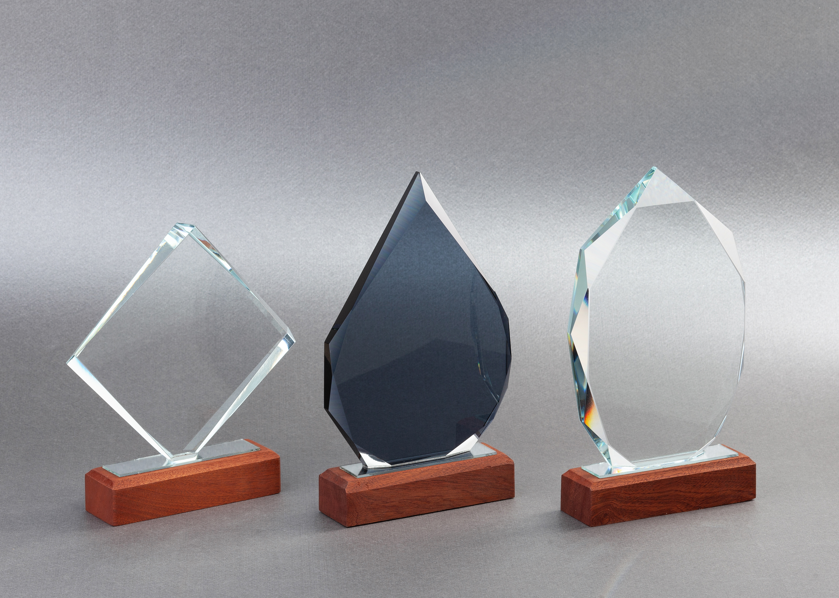 Стела "Капля"-8