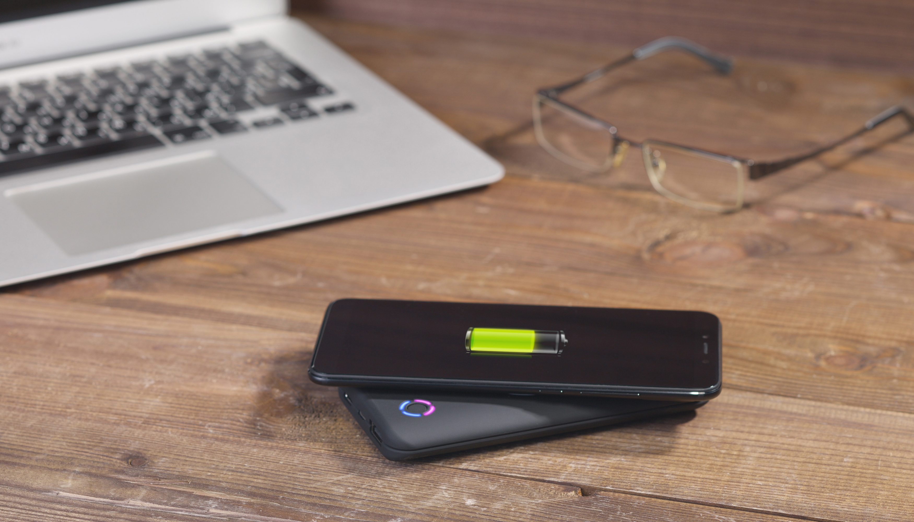 Беспроводное зарядное устройство "Fast SOFTTOUCH", 6000 mAh-1