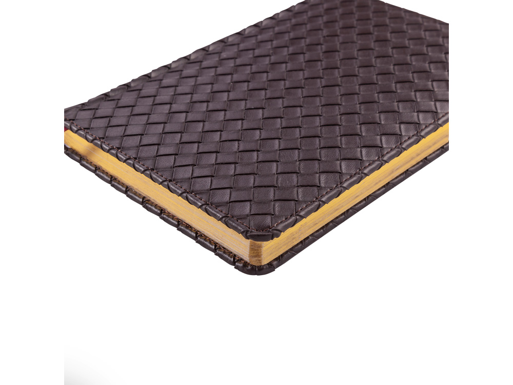 Ежедневник недатированный А5+ Magnum, коричневый-1