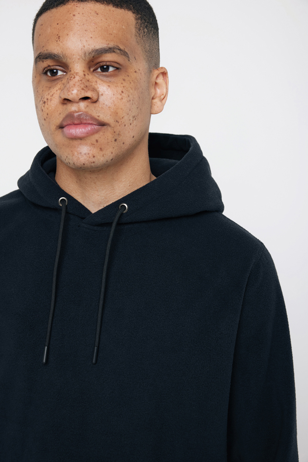 Худи Iqoniq Trivor из переработанного полиэстера AWARE™, унисекс, 240 г/м²-5