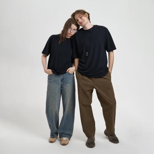 Футболка унисекс премиум AURA, черный