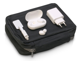 Набор для путешествий с наушниками, адаптером и универсальным кабелем Take me, черный, белый