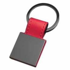 Брелок  "Магия черного" квадратный, ярко-красный